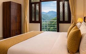 Hotel Nirvana Palace Near Parmarth Niketan